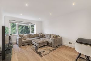 Living Room- click for photo gallery